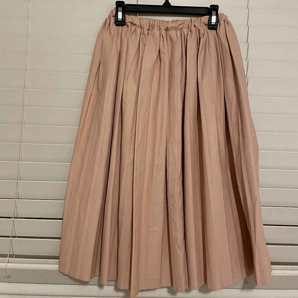 Light Pink leather pleated skirt